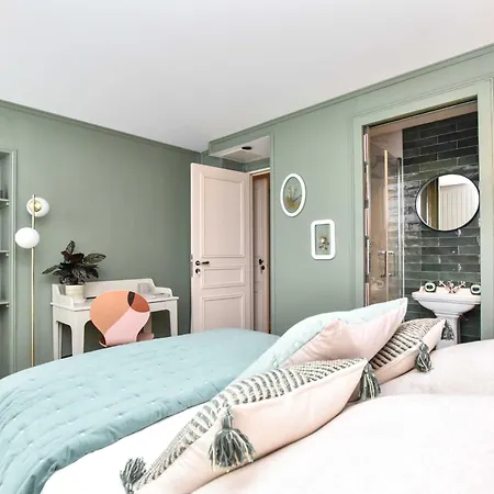 Charming 3br Montorgueil Republique Lägenhet Paris