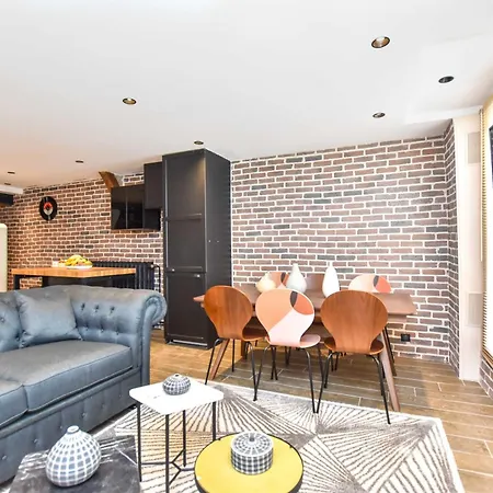 Charming 3br Montorgueil Republique Paris