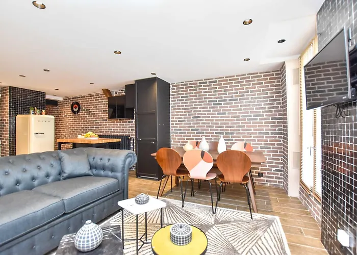 Charming 3br Montorgueil Republique Париж