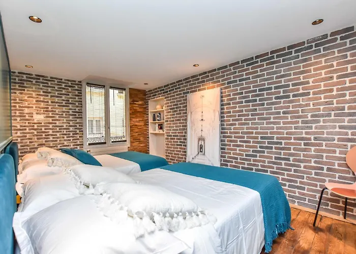 Charming 3br Montorgueil Republique * Париж